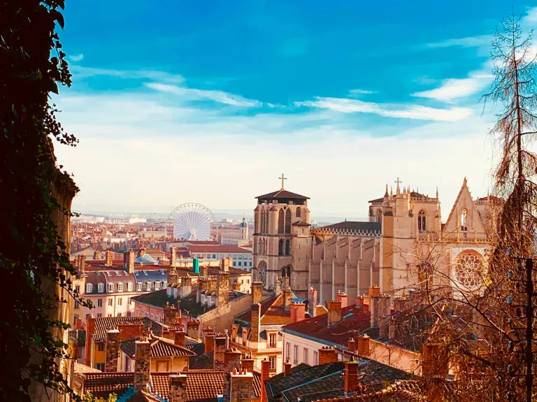 Livraison de glaçons à Lyon : une solution locale pour les professionnels